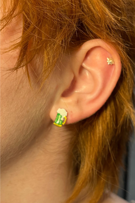 Green Beer Earrings 🍀🍻